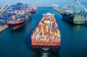 Potrpežljivost glede pogovorov o pristanišču in delavstvu na zahodni obali se zmanjšuje, ko tovor pada