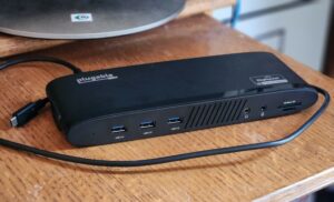 סקירת תחנת עגינה UD-6950PDH USB-C Dual 4K הניתן לחיבור: כוח במחיר סביר