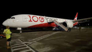 נוסעי Qantas 787 מבלים 7 שעות על האספלט בניוקאסל