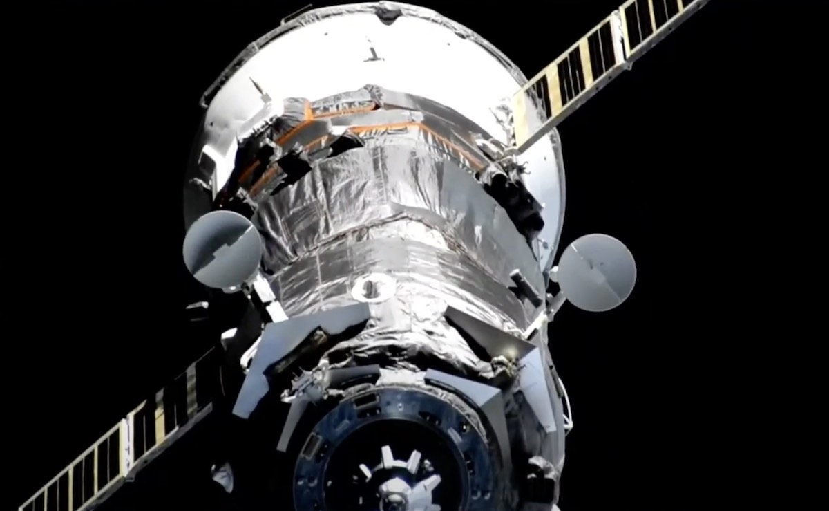 Un cargo russe quitte la station spatiale après une fuite de liquide de refroidissement