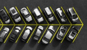 S&P Global Mobility جنرال موتورز را به عنوان تولید کننده برتر به رسمیت می شناسد. تسلا در بیست و هفتمین دوره جوایز سالانه وفاداری خودرو به عنوان برتر شناخته شد