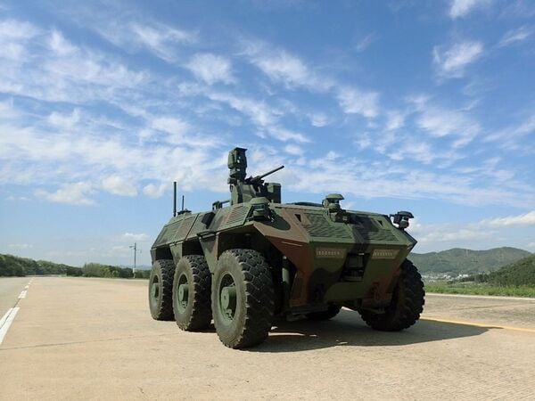 South Korean army showcases future fighting force