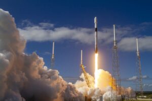 SpaceXs Shotwell sier at Ukraina «våpeniserte» Starlink-nettverket