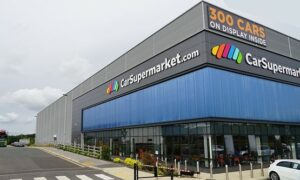 Grup supermarket mobil bekas milik Stellantis membuka pusat perbaikan Hull
