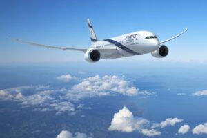 Det første israelske flyet som flyr over Oman-Saudi-korridoren vil ta av i kveld til Bangkok, og sparer flere timers flytur