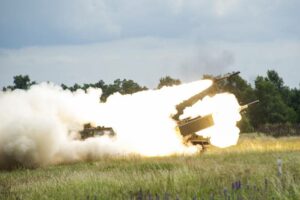 ZDA dovolijo Poljski nakup streliva HIMARS, ATACMS v vrednosti 10 milijard dolarjev