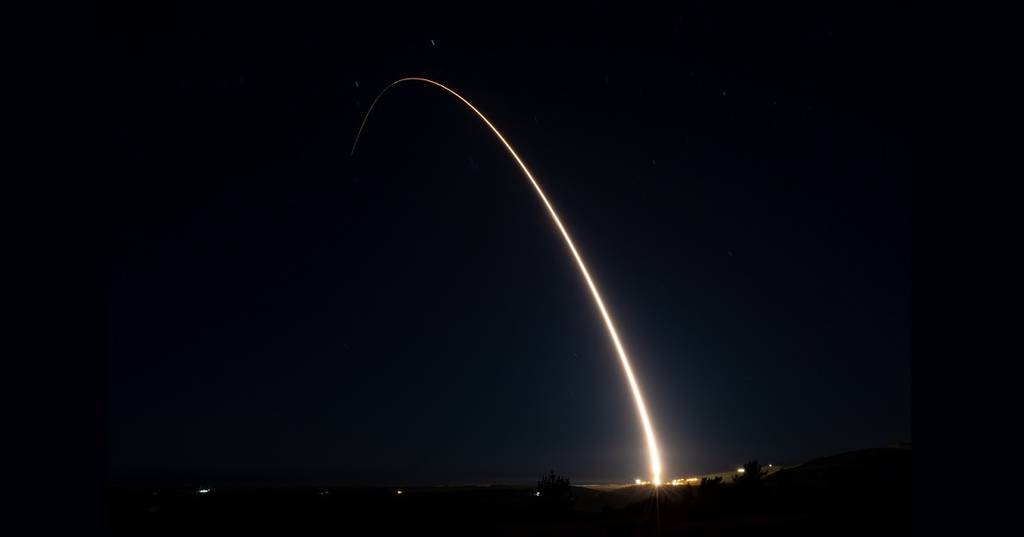 USA:s test avfyrar obeväpnad interkontinental ballistisk missil