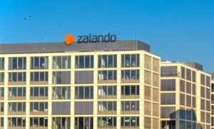 Zalando menaikkan tarif untuk pedagang
