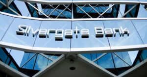 A Tale of 2 Banks: Por que Silvergate e Silicon Valley Bank entraram em colapso