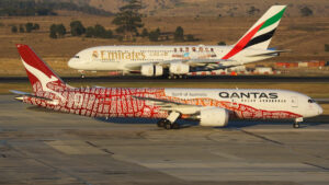 ACCC diz que Qantas e Emirates ainda podem colaborar em horários