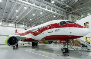 แอร์บอลติกเปิดตัวเครื่องบินแอร์บัส เอ40-220 ลำที่ 300 ประดับธงชาติลัตเวียในแคนาดา