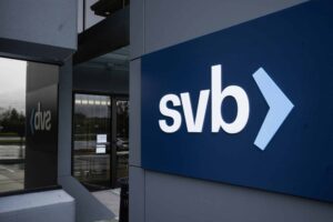 Alors que les réservoirs SVB, les banques cherchent à diversifier les dépôts, les données et la technologie