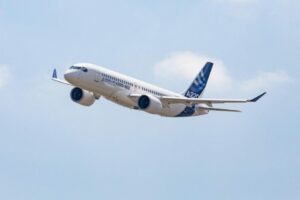 Bombardier CEO, 대대적인 점검 후 파란 하늘과 부채 감소 전망