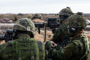 קנדה תרכוש נשק נגד טנקים, טכנולוגיית מל"ט נגד ליחידה בלטביה