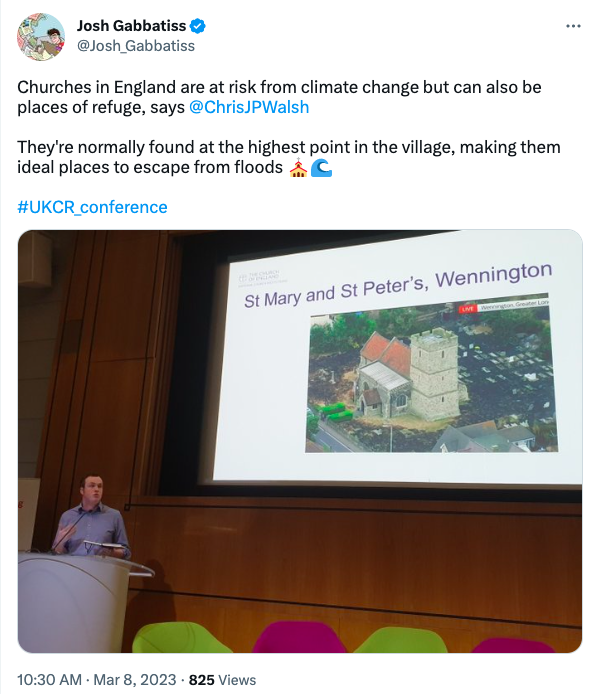 O tweet de @Josh_Gabbatiss mostrando como as igrejas na Inglaterra correm risco com as mudanças climáticas, mas também podem ser locais de refúgio.