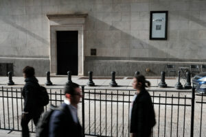 CNBC Daily Open: מניות, אג"ח וזהב ירדו - לא היה נכס בטוח למשקיעים בפברואר
