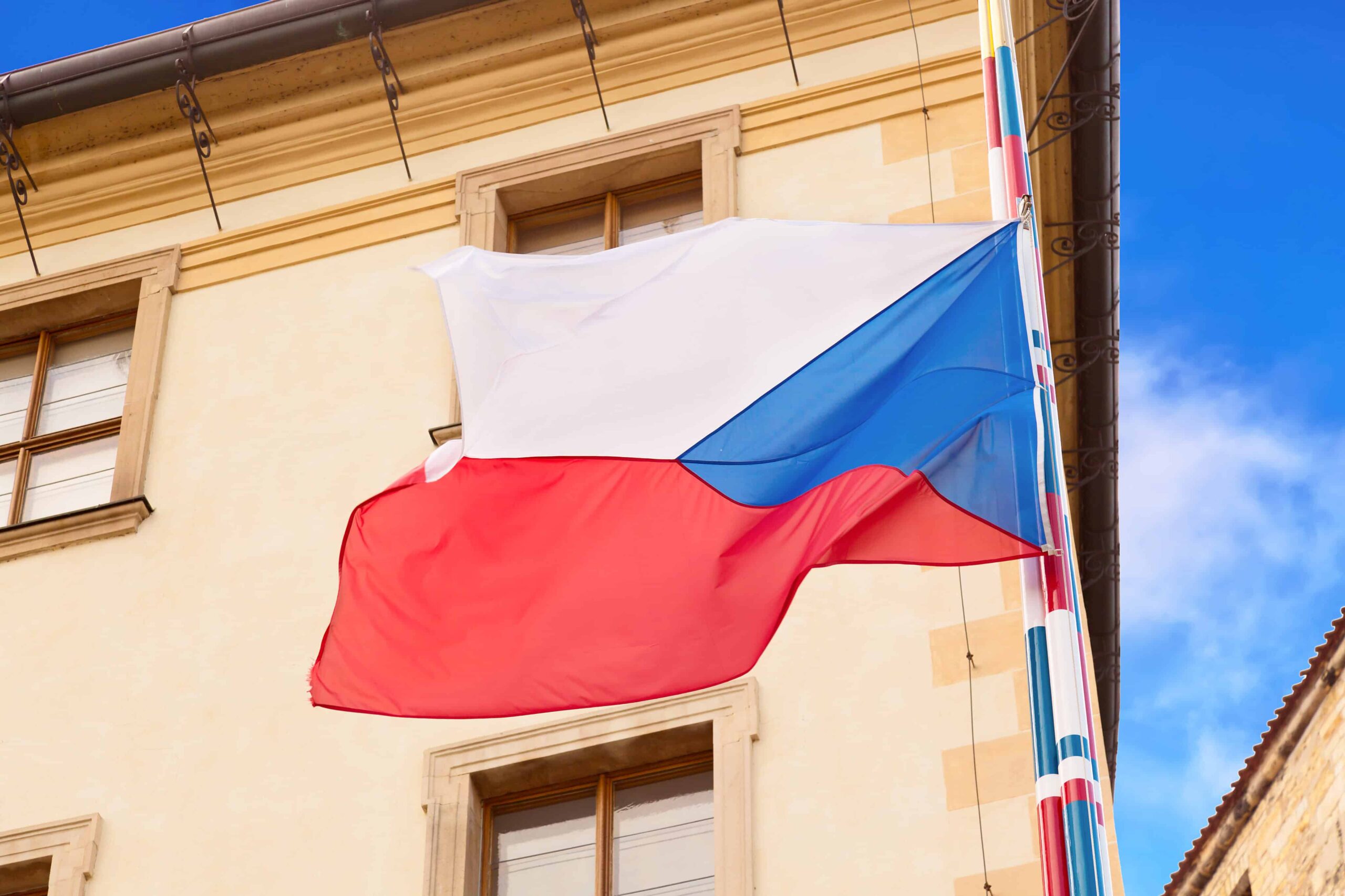 Tšehhi Vabariigi Kanepi ajakirja peatoimetaja mõisteti süüdi umbrohu sisu avaldamises