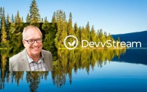 DevvStream کم کاربن ایندھن کے مشیر کے طور پر ڈاکٹر رینسنگ کی خدمات حاصل کرتا ہے۔