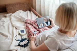 Digital revolution inden for sundhedsvæsenet – godt i gang, men der er stadig forhindringer