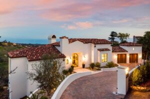 Hillside Home Santa Barbaran Rivieran naapurustossa osuu markkinoille 8.5 miljoonalla dollarilla