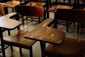 Cómo las sillas de escritorio se convirtieron en una lección sobre lo que merecemos en las escuelas públicas