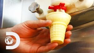 چگونه قیفی بستنی درست می شود