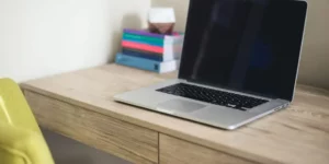 Kuidas taaskäivitada Mac klaviatuuriga