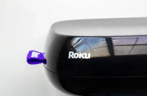 Hogyan lehet képernyőtükröt vetíteni egy Roku TV-n