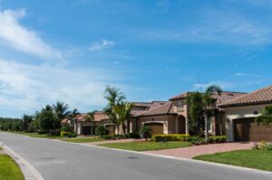چگونه خانه خود را در فلوریدا بفروشیم (2023)
