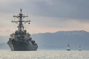 Navy will extend service life of destroyer Arleigh Burke