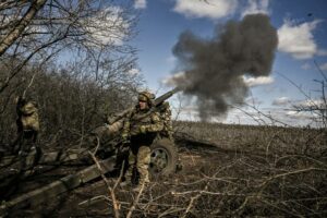 Pentagon utrzymuje pomoc dla Ukrainy poza budżetem, uderzając w podzielony Kongres