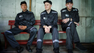 Un tribunal russe envoie 3 voleurs de crypto dans une prison à régime strict