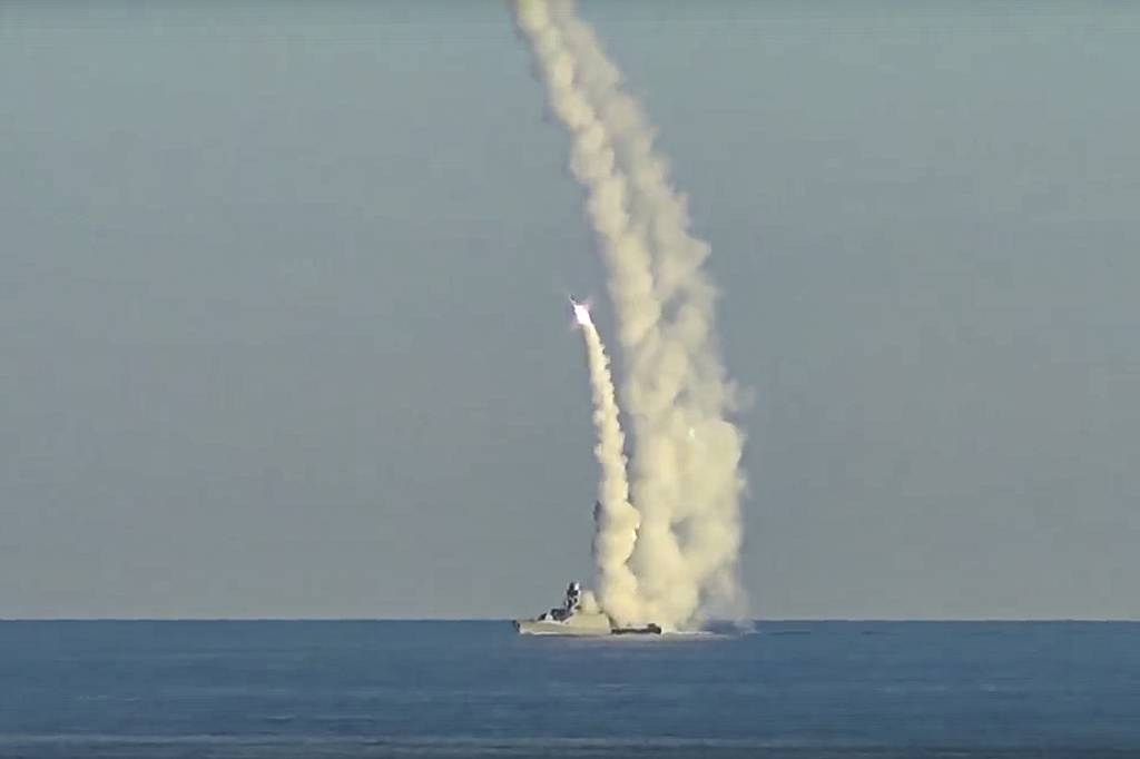 Venemaa merevägi uuendab laevu tiibrakettidega Kalibr