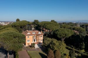 Impregnada de estilo e historia, la villa romana de Aldo Gucci sale a la luz