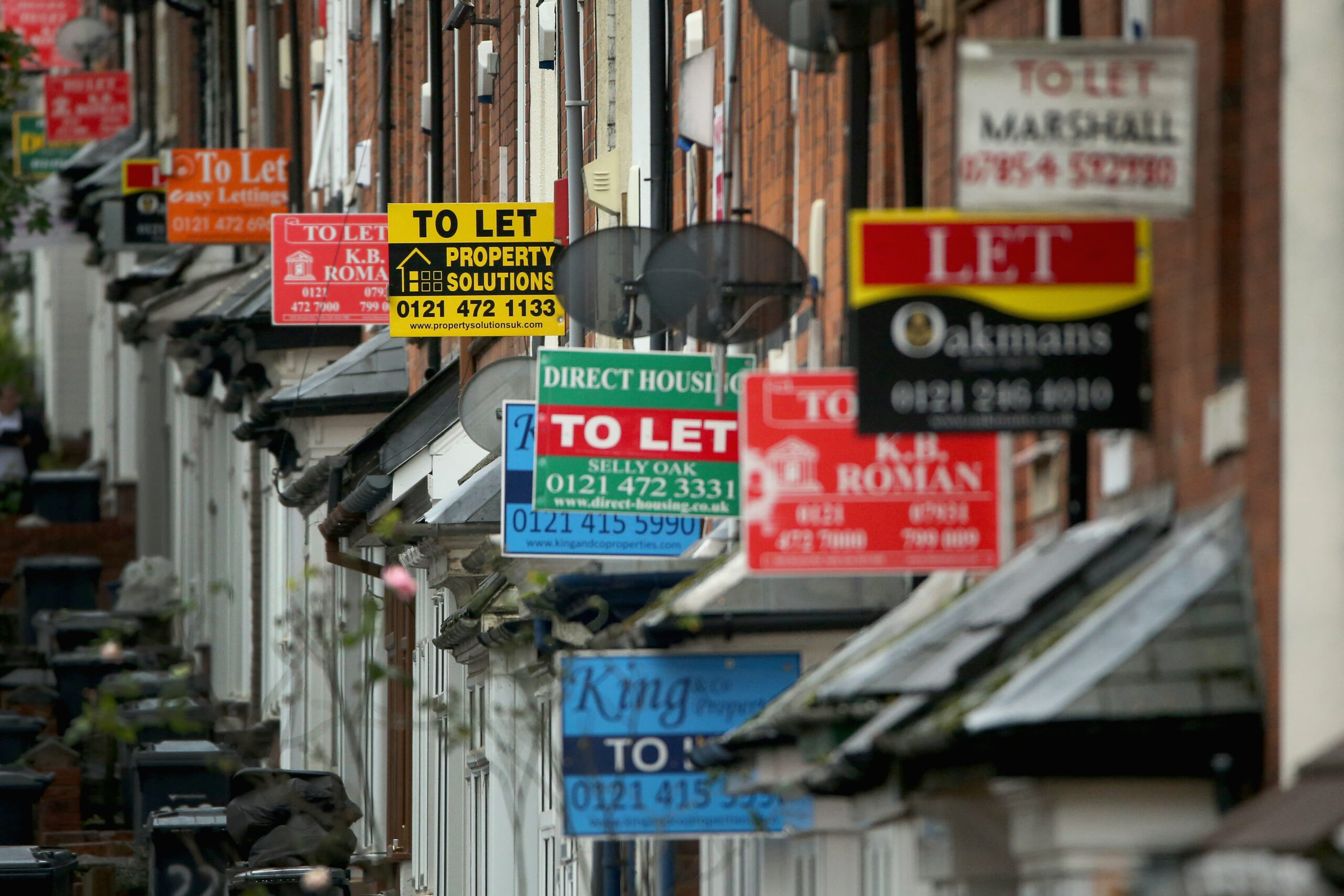 מחירי הבתים בבריטניה מציגים את הנפילה השנתית החדה ביותר מזה עשור