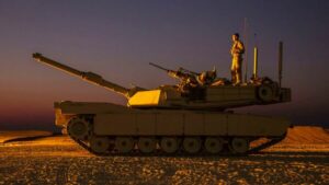 Yhdysvallat perääntyy M1A2-tankkeihin ja lähettää vanhemman version Ukrainaan