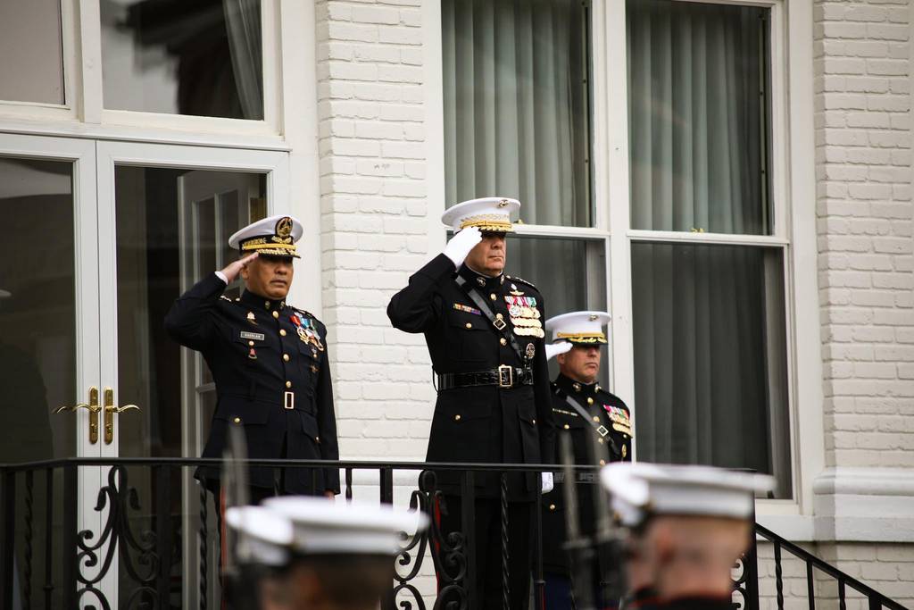 Amerikanska, filippinska marinsoldater slår sig samman för att stärka kunskaperna om krigföring vid kusten