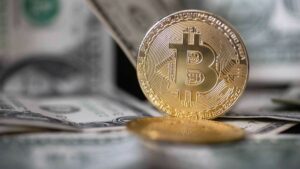 Miks Bitcoin tõuseb kaheksa kuu kõrgeimale tasemele, hoolimata panganduskriisist ja stabiilse mündi fiaskost?