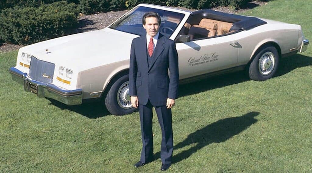 Lloyd Reuss Buick Rivièra uit 1983