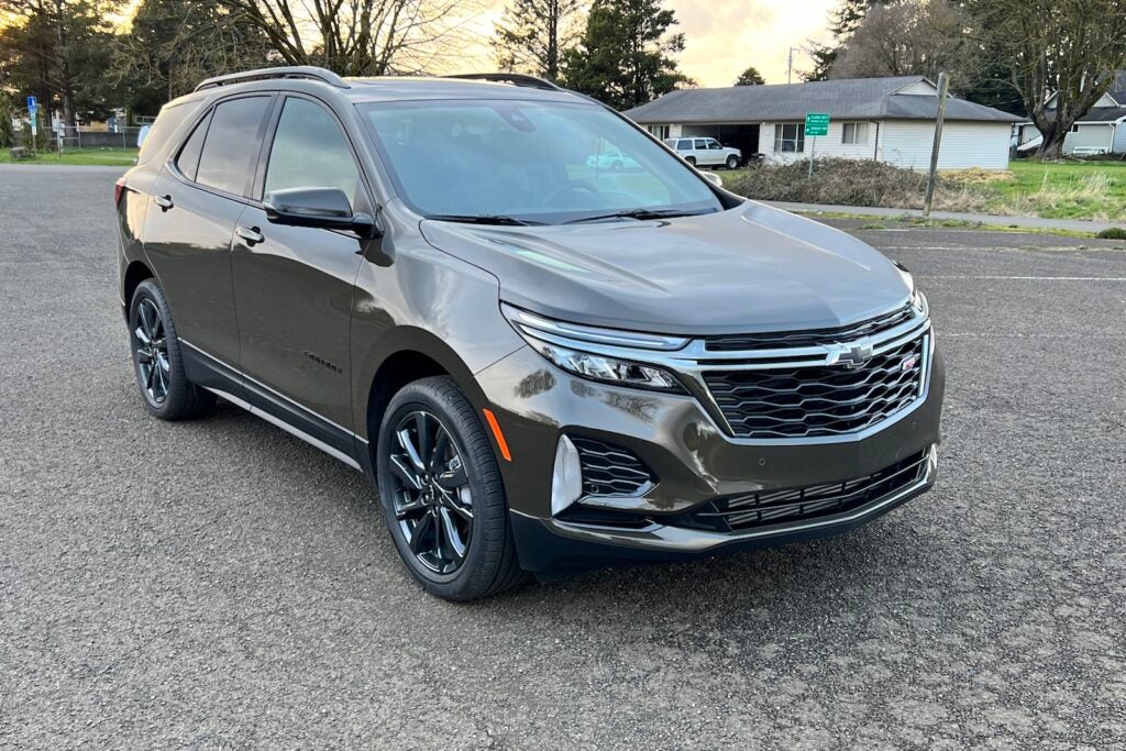 2023 Chevrolet Equinox RS AWD front 3-4