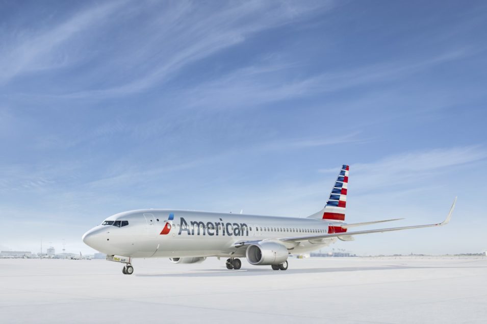 American Airlines ser en positiv vinstprognos när den globala efterfrågan växer