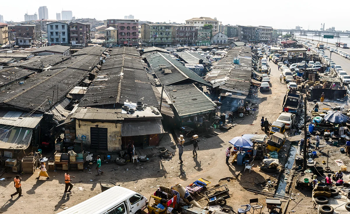 Luchtfoto van woningen in Lagos, Nigeria.