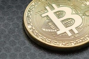 Bitcoin mengakhiri minggu dengan catatan positif