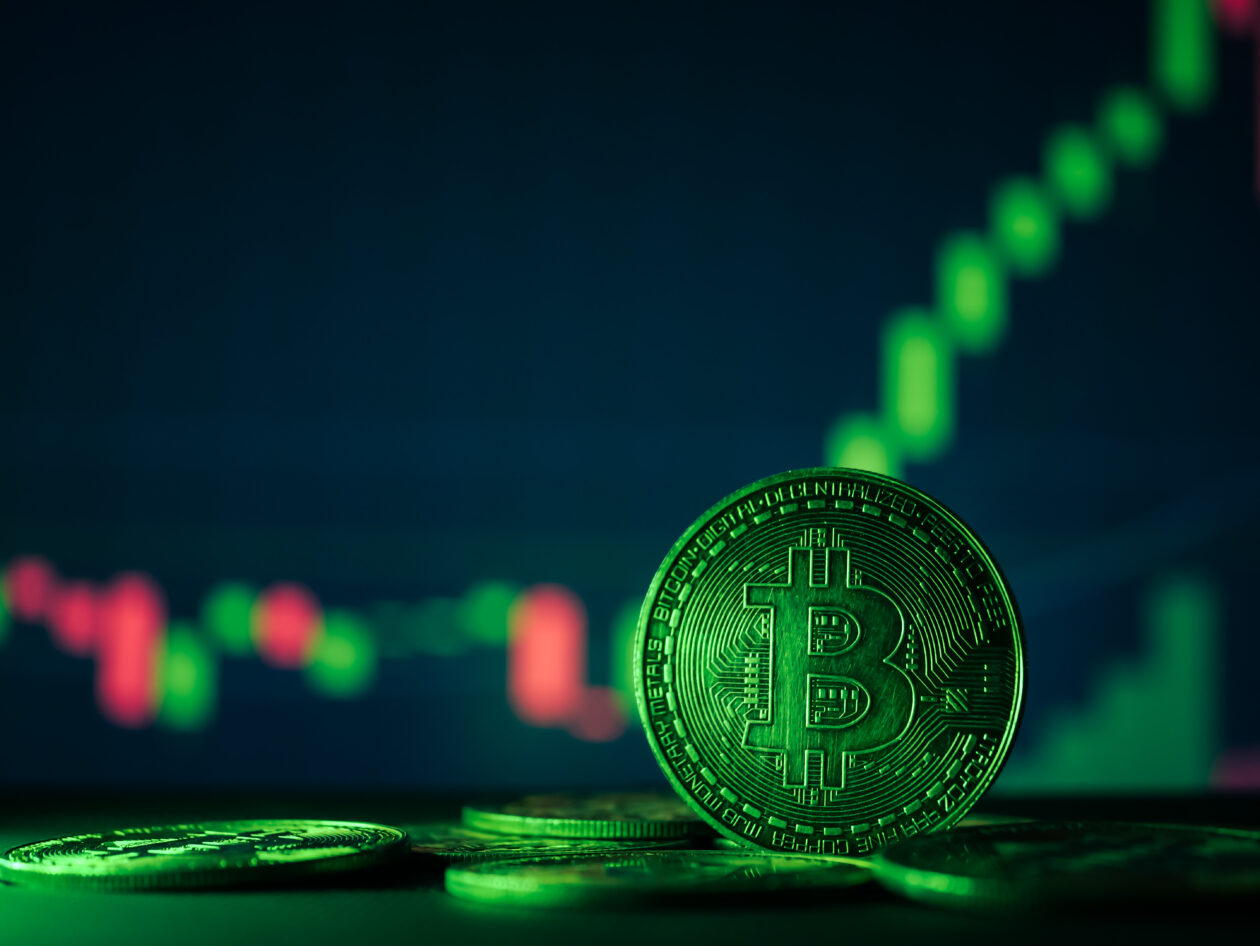 Bitcoin gains, holds above US$30,000; Solana, BNB biggest losers in top 10 cryptos