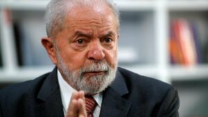 Lula brazil elnök arra buzdította a fejlődő országokat, hogy hagyják el a dollárt, mint globális tartalékvalutát