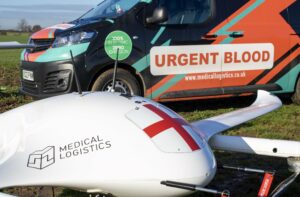 BT driver en britisk første medisinsk droneprøve