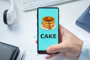 PancakeSwap이 스테이킹 보상을 삭감하면서 CAKE 21% 하락