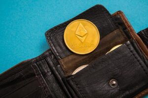 Ethereum ICO account that bought ETH at $0.31 wakes up after 7 years