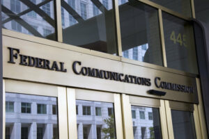 FCC sprejme revidirana pravila za souporabo spektra NGSO