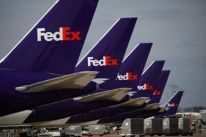 FedEx Overhaul Contemplates a Future With No Drivers on Payroll